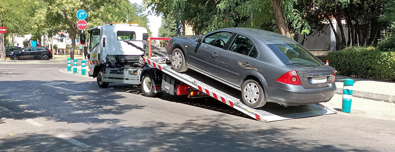 Car Towing For Parked On Private Property in Elma Center, NY