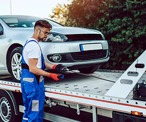 Flatbed Car Towing Service in Muttontown, NY